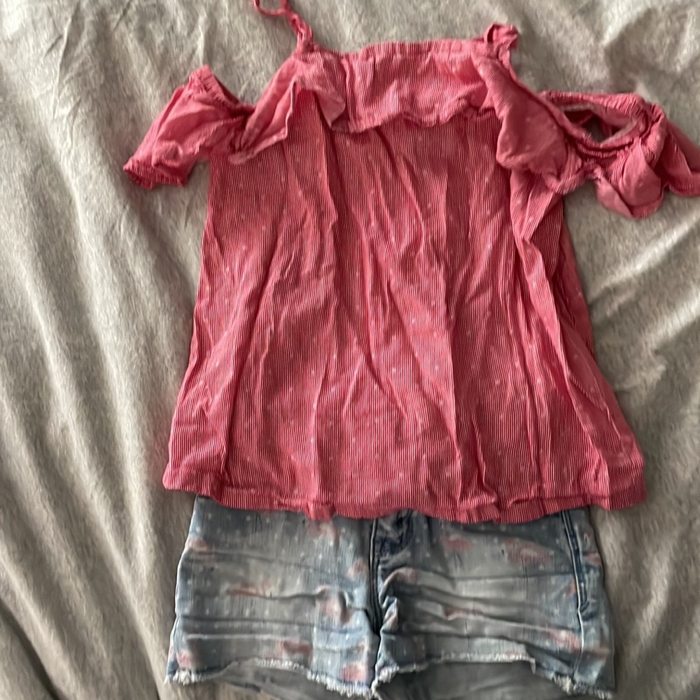 Girls coordinating summer outfit